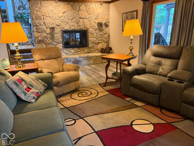 13824 Nansemond Drive, Carmel, IN 46032