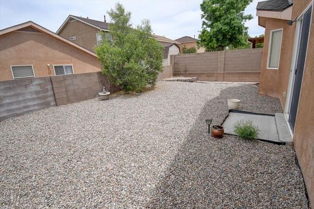 1625 Questa Road NE, Rio Rancho, NM 87144