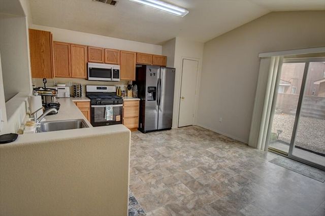 1625 Questa Road NE, Rio Rancho, NM 87144