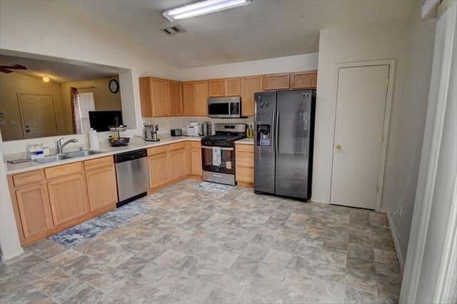 1625 Questa Road NE, Rio Rancho, NM 87144