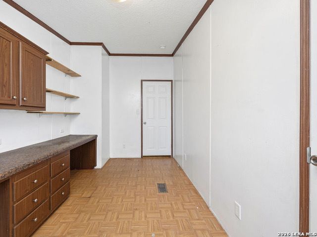 135 Savannah Ridge, Von Ormy, TX 78073