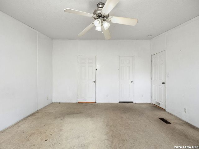 135 Savannah Ridge, Von Ormy, TX 78073