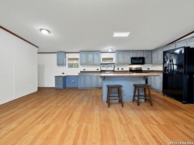 135 Savannah Ridge, Von Ormy, TX 78073
