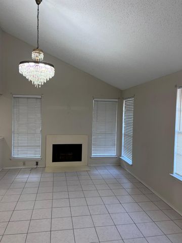 15811 Beechnut Street, Houston, TX 77083