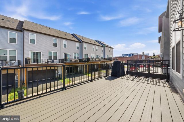 2433 LIBERTY LOOP, Herndon, VA 20171