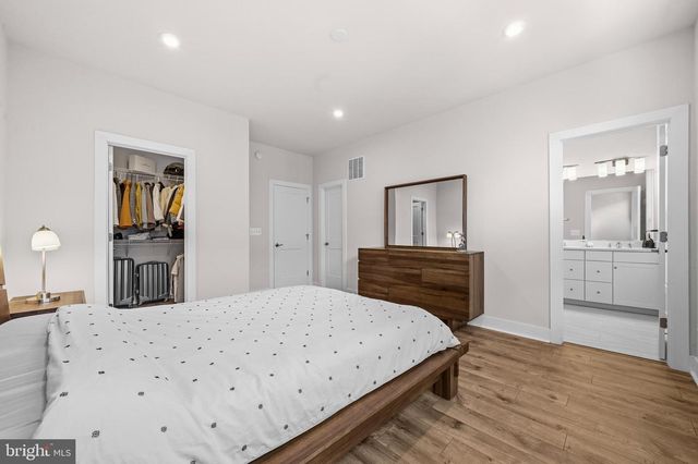 2433 LIBERTY LOOP, Herndon, VA 20171