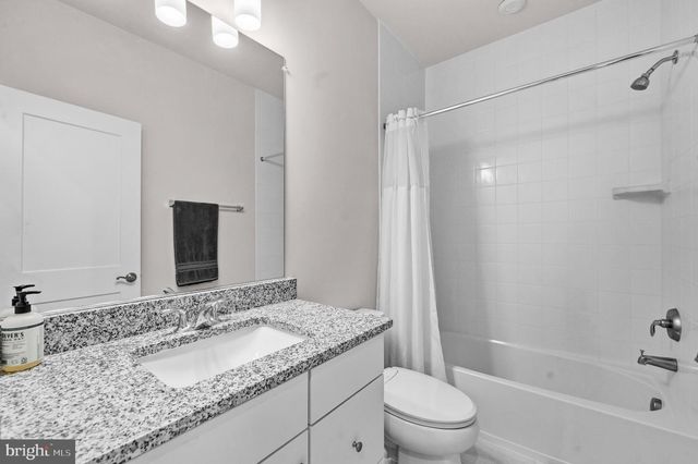 2433 LIBERTY LOOP, Herndon, VA 20171