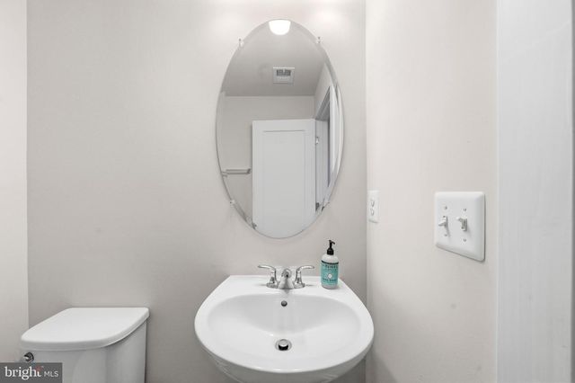 2433 LIBERTY LOOP, Herndon, VA 20171