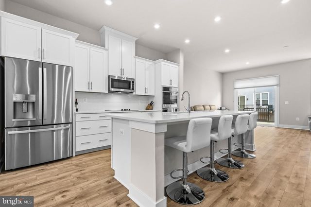 2433 LIBERTY LOOP, Herndon, VA 20171