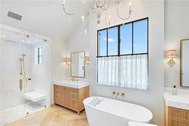 2571 Vista, Newport Beach, CA 92663