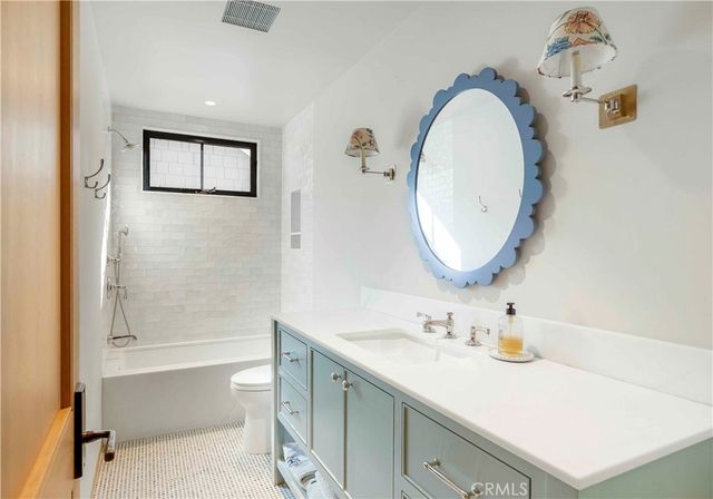 2571 Vista, Newport Beach, CA 92663