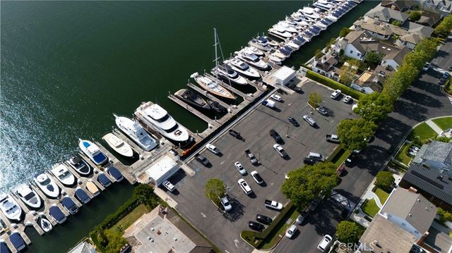 2571 Vista, Newport Beach, CA 92663