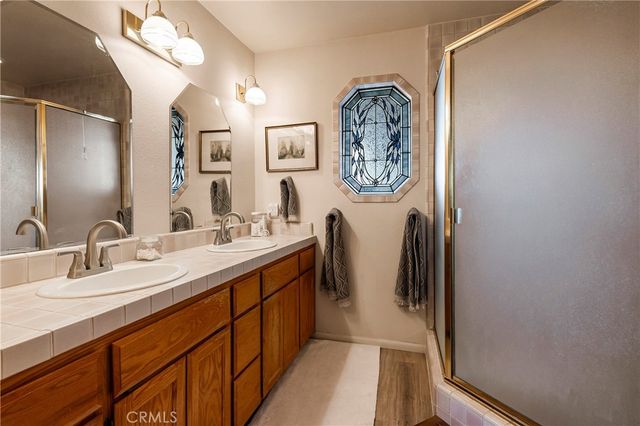 3070 Royal Meadow Lane, Paradise, CA 95969