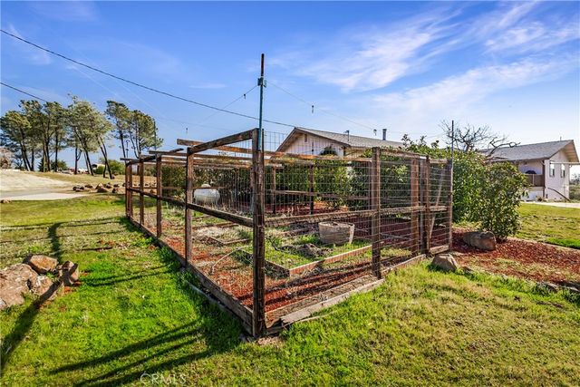 3070 Royal Meadow Lane, Paradise, CA 95969