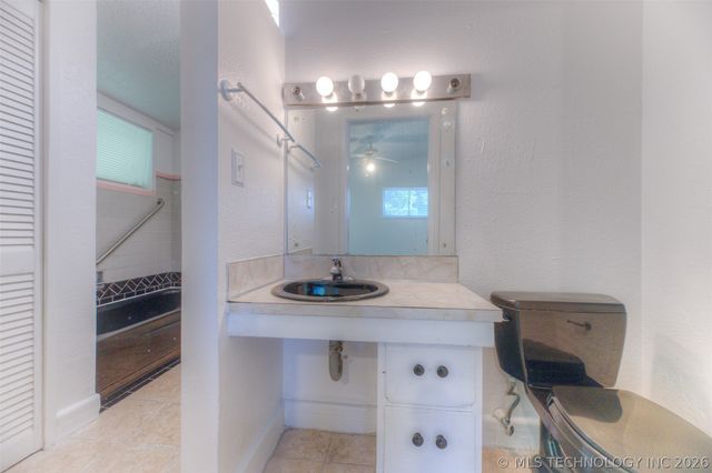2234 N Main Street, Tulsa, OK 74106