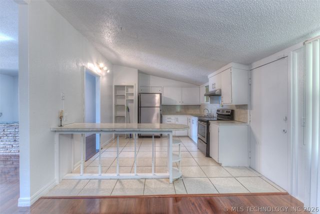 2234 N Main Street, Tulsa, OK 74106