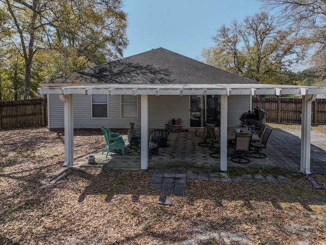 480 Timber Wind Drive, Defuniak Springs, FL 32433