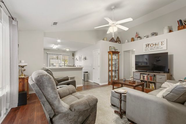 480 Timber Wind Drive, Defuniak Springs, FL 32433