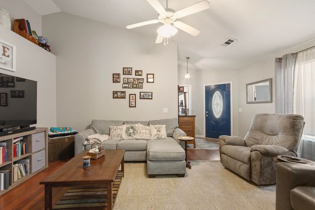 480 Timber Wind Drive, Defuniak Springs, FL 32433