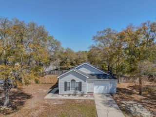 480 Timber Wind Drive, Defuniak Springs, FL 32433
