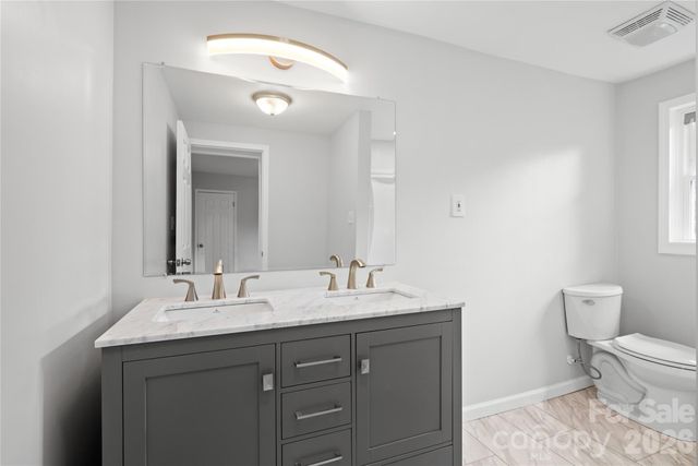 648 Scotts Creek Road, Statesville, NC 28625
