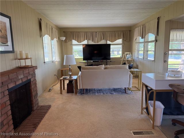 3422 New York Avenue, Sebring, FL 33870