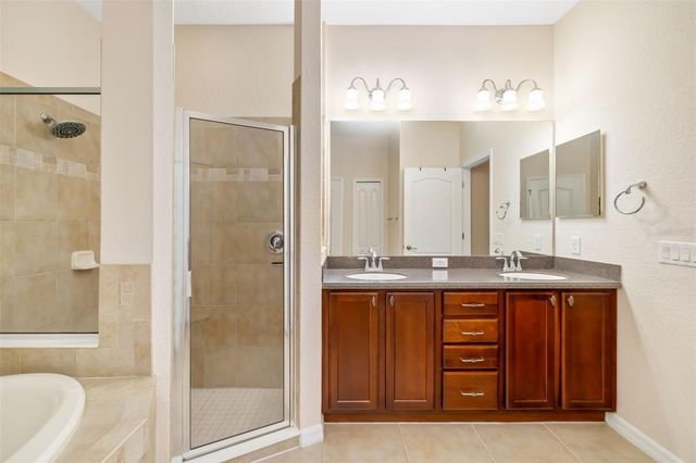 243 PETREL TRAIL, Bradenton, FL 34212