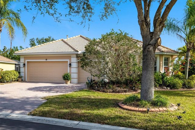243 PETREL TRAIL, Bradenton, FL 34212