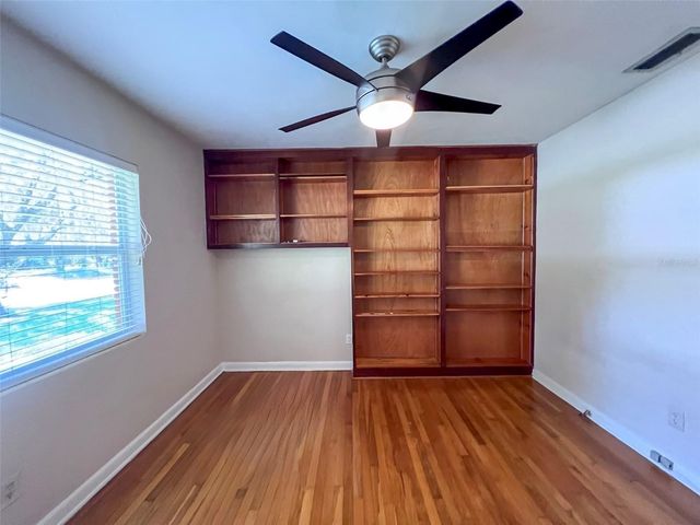 1516 NW 14TH AVENUE, Gainesville, FL 32605