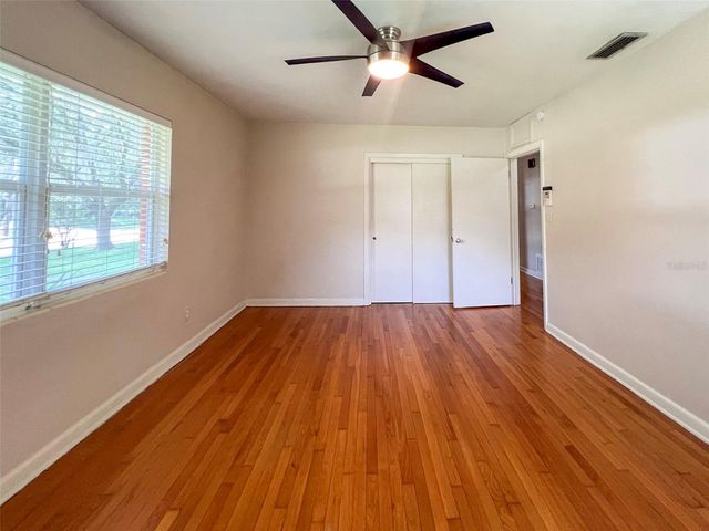 1516 NW 14TH AVENUE, Gainesville, FL 32605