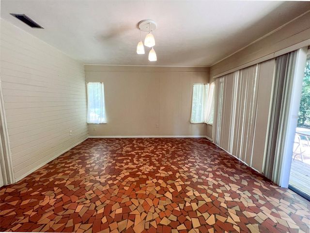 1516 NW 14TH AVENUE, Gainesville, FL 32605