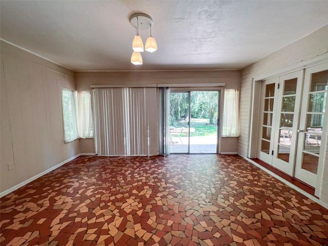 1516 NW 14TH AVENUE, Gainesville, FL 32605