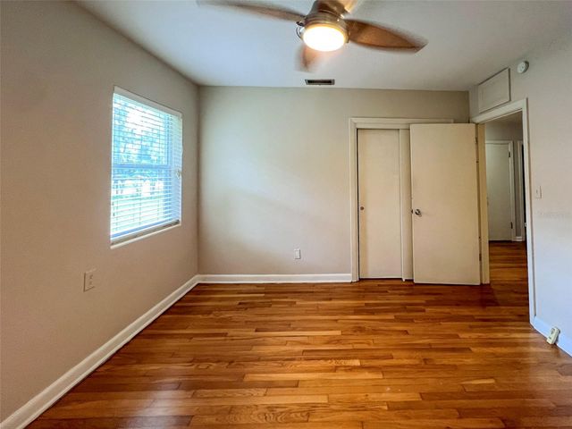 1516 NW 14TH AVENUE, Gainesville, FL 32605