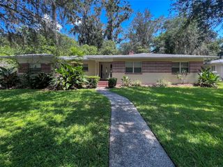 1516 NW 14TH AVENUE, Gainesville, FL 32605