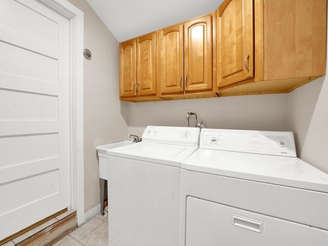 4121 Gunderson Avenue, Stickney, IL 60402