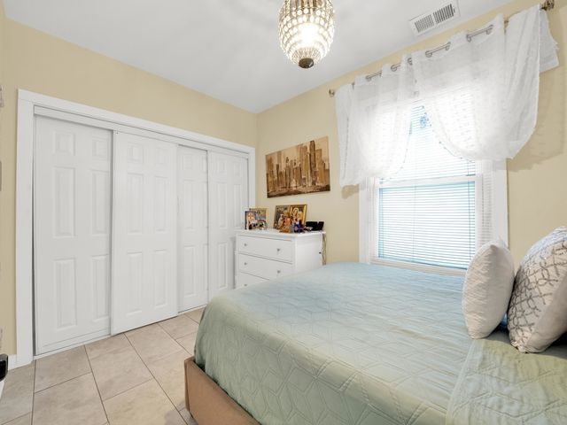 4121 Gunderson Avenue, Stickney, IL 60402