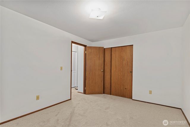 6822 NE 153rd Pl, Kenmore, WA 98028