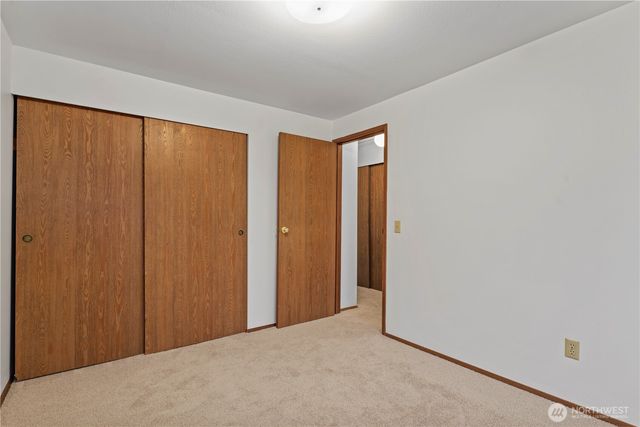 6822 NE 153rd Pl, Kenmore, WA 98028