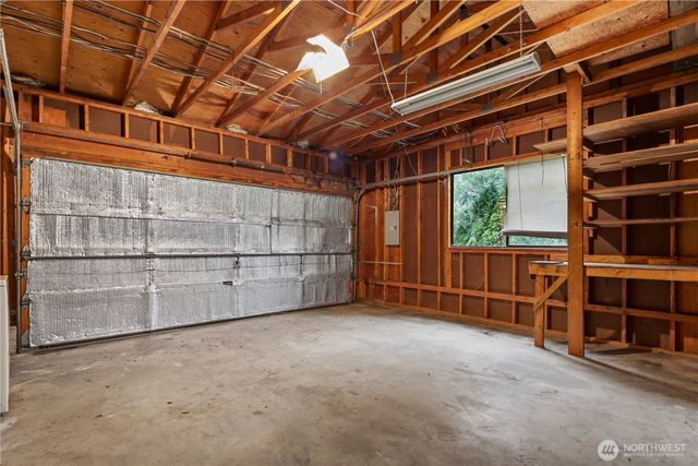 6822 NE 153rd Pl, Kenmore, WA 98028