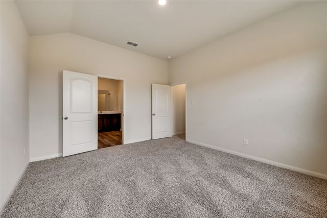 111 Bandana Circle, Newark, TX 76071