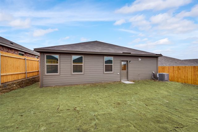 111 Bandana Circle, Newark, TX 76071