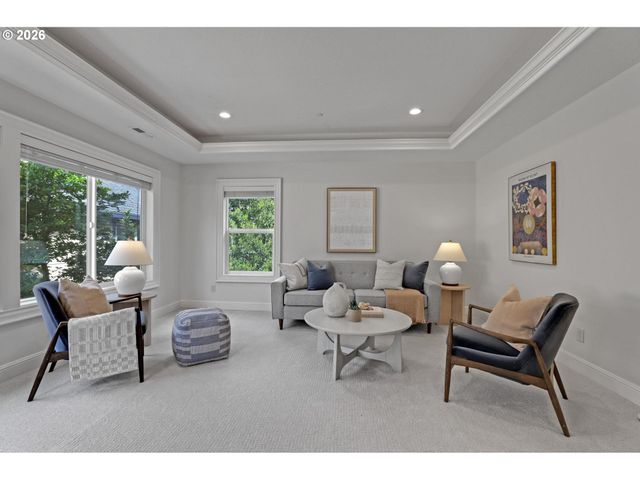 8553 Nw LOVEJOY St, Portland, OR 97229