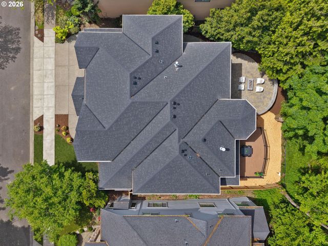 8553 Nw LOVEJOY St, Portland, OR 97229