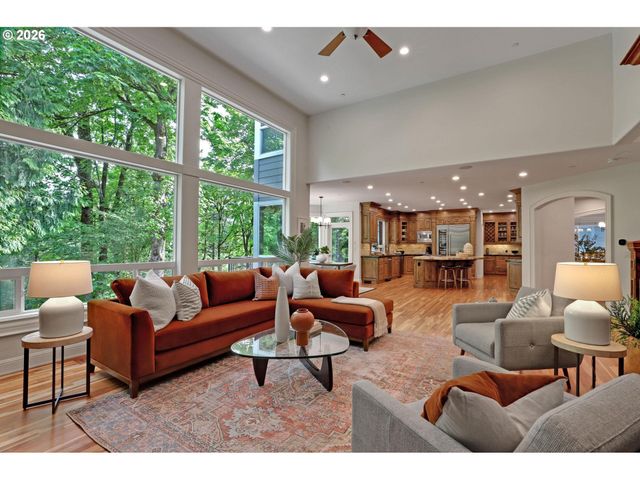 8553 Nw LOVEJOY St, Portland, OR 97229