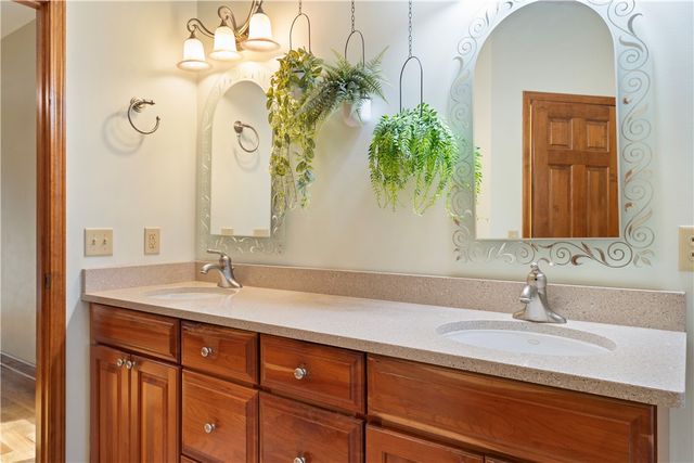 278 Blackjack Cove Road, Westminster, SC 29693