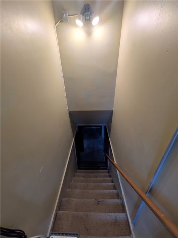 18 Noella Avenue, Coventry, RI 02816