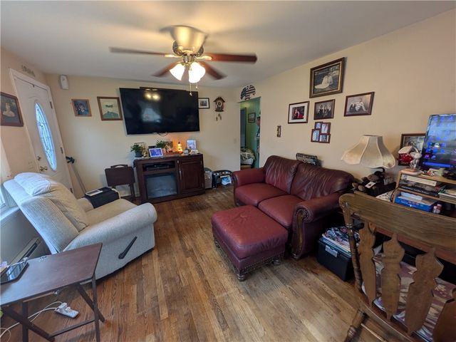 18 Noella Avenue, Coventry, RI 02816