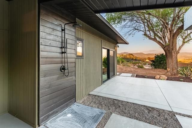 2951 Anaheim St, Escondido, CA 92025