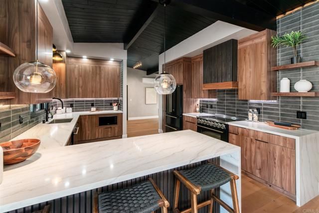 2951 Anaheim St, Escondido, CA 92025