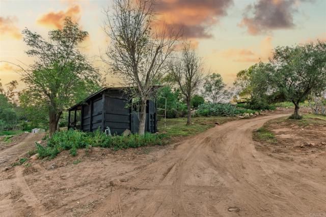 2951 Anaheim St, Escondido, CA 92025